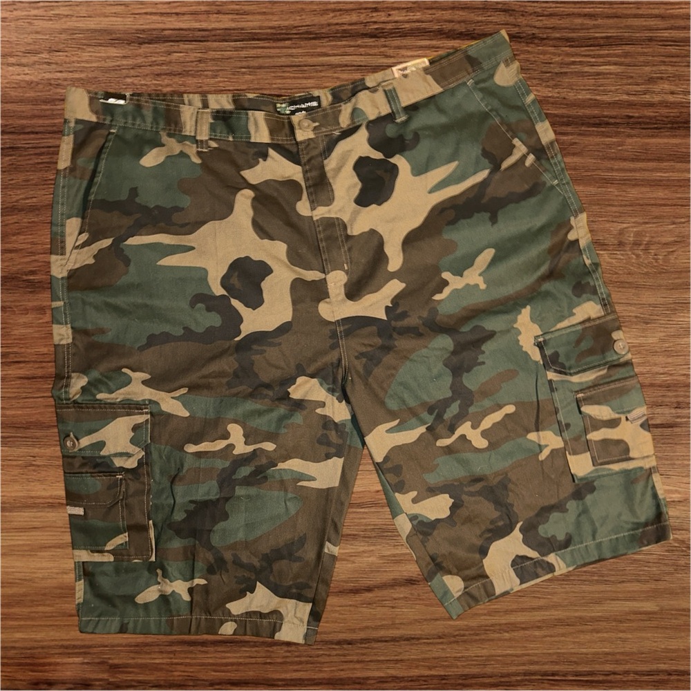 Chams nwt woodland camo utility shorts lightweight summer many pockets